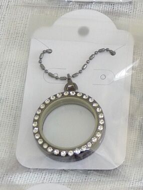 FL Floating Memory Lockets Necklaces Pendants Circle Round w/chain